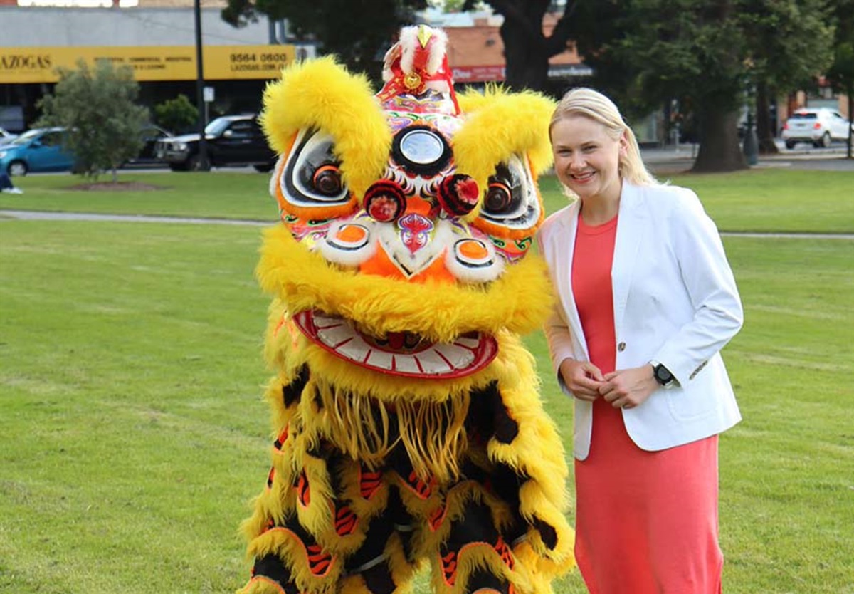 chinese new year celebration glen waverley