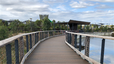 Waverley Estate Park wetlands landscape 1