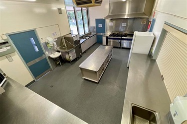 Glen Waverley Main Kitchen