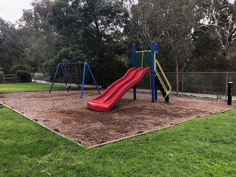 Gillon Court Reserve playground