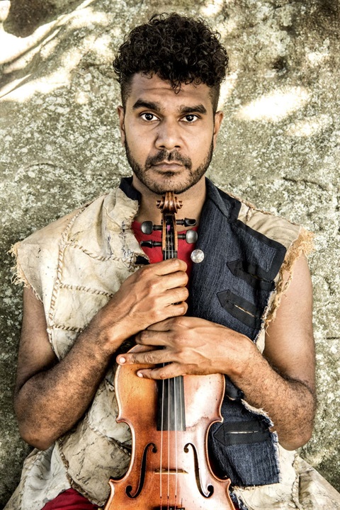 Book-Melbourne-Live-Indigenous-Music-ERIC-Violinist-www.artist-bookings.com
