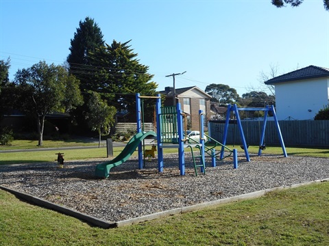 Le Fey Court Reserve playground